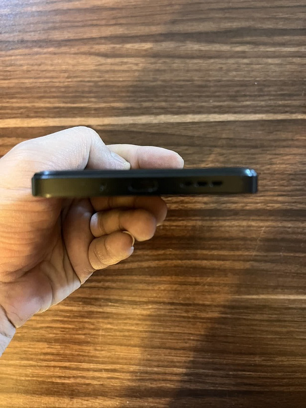 گوشی استوک شیائومی مدل Redmi 13c با حافظه 256 گیگابایت و رم 8 گیگابایت ( مشکی )